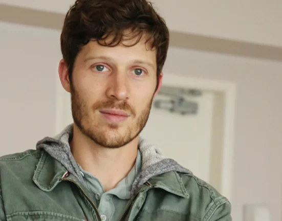 zach gilford